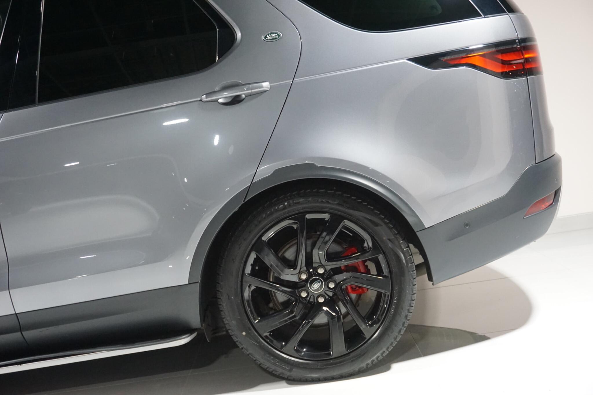 Land Rover Discovery 3.0 D300 MHEV SE SUV 5dr Diesel Auto 4WD Euro 6 (s/s) (300 ps)